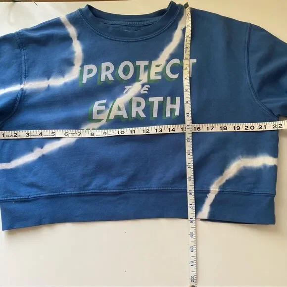 Parks Project Blue Tie Dye “Protect The Earth” Cropped Sweatshirt small - Picture 6 of 7
